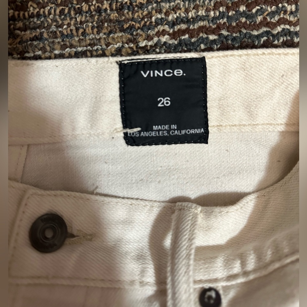 VINCE cream button front crop jeans
straight leg
raw hem
ivory cotton